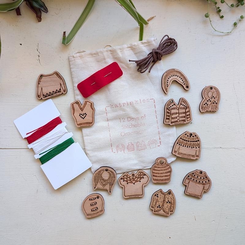 Stitchable Ornaments Kit